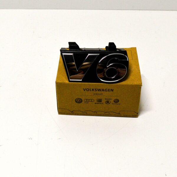 2H6853948AIDJ - VW AMAROK front bumper radiator grille emblem logo 2H6853948AIDJ NEW REAL