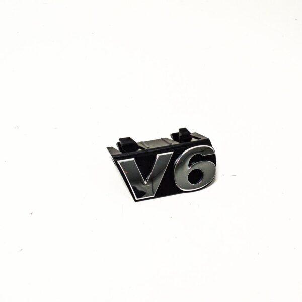 2H6853948AIDJ - VW AMAROK front bumper radiator grille emblem logo 2H6853948AIDJ NEW REAL