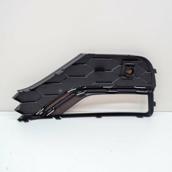 2H6898489ARYP - NEW VOLKSWAGEN AMAROK FRONT LEFT FOG LAMP COVER 2H6898489ARYP