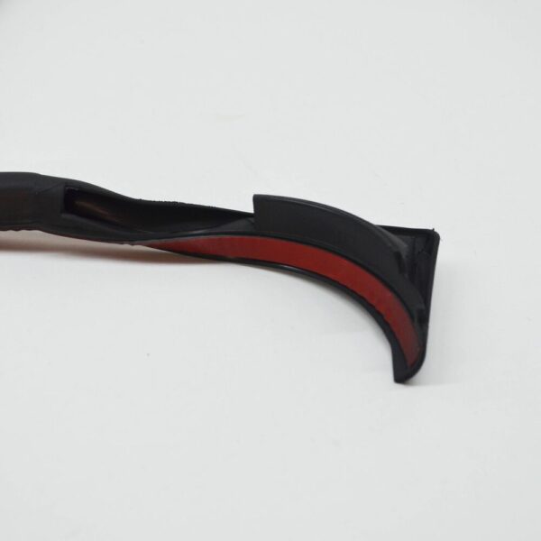 2H7829193A - Volkswagen AMAROK 2H hardtop lower charging flap seal 2H7829193A NEW ORIGINAL