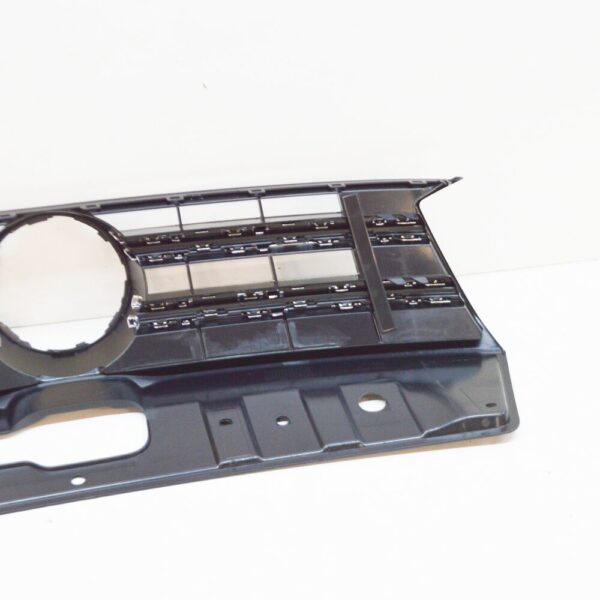 2H7853651 - Volkswagen AMAROK Radiator Grille 2H7853651FOD NEW REAL