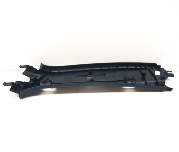 2H7867244M82V - NEW VOLKSWAGEN AMAROK RIGHT UPPER B PILLAR TRIM 2H7867244M82V ORIGINAL
