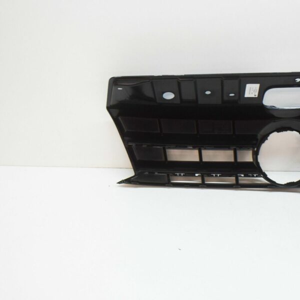 2HH8536539B9 - VOLKSWAGEN AMAROK FRONT CENTER RADIATOR GRILL BLACK 2HH8536539B9 NEW
