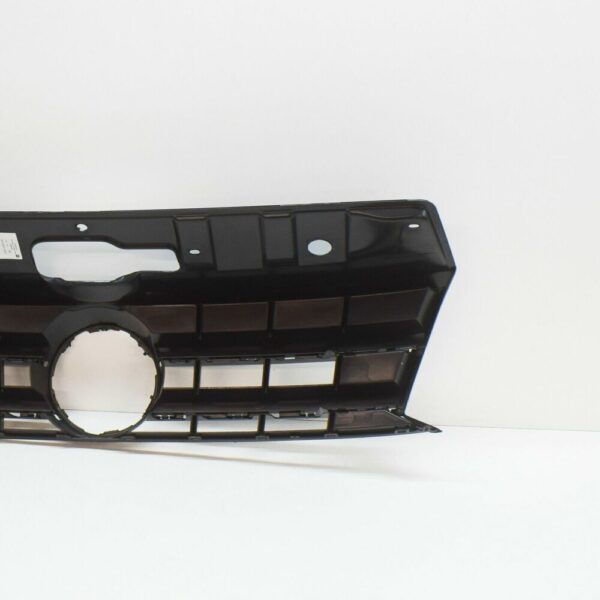 2HH8536539B9 - VOLKSWAGEN AMAROK FRONT CENTER RADIATOR GRILL BLACK 2HH8536539B9 NEW