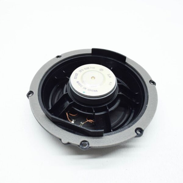 2K0035710 - Volkswagen Caddy 2K MK3 front door speakers 2K0035710 NEW ORIGINAL