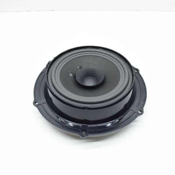 2K0035710 - Volkswagen Caddy 2K MK3 front door speakers 2K0035710 NEW ORIGINAL