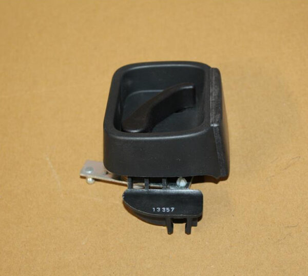 2K0827185B9B9 - NEW VW CADDY SB MK4 REAR DOOR ACTUATING LEVER 2K0827185B9B9 ORIGINAL