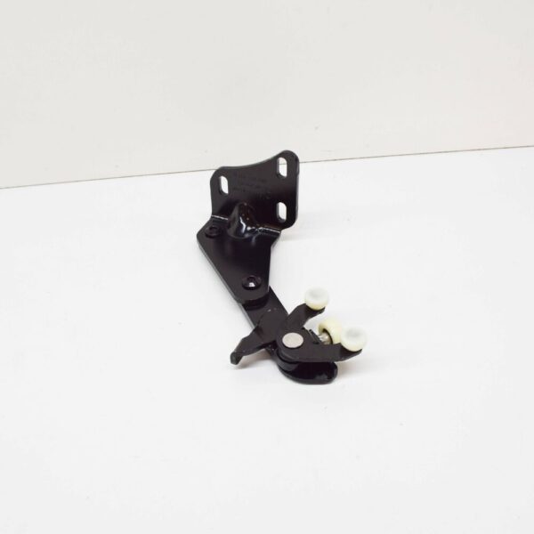2K0843397B - NEW VW CADDY 2K SLIDING DOOR LEFT LOWER ROLLER GUIDE 2K0843397B