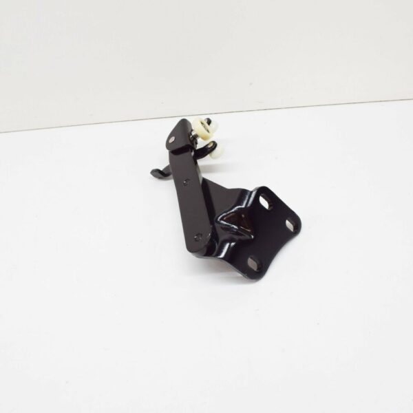 2K0843397B - NEW VW CADDY 2K SLIDING DOOR LEFT LOWER ROLLER GUIDE 2K0843397B