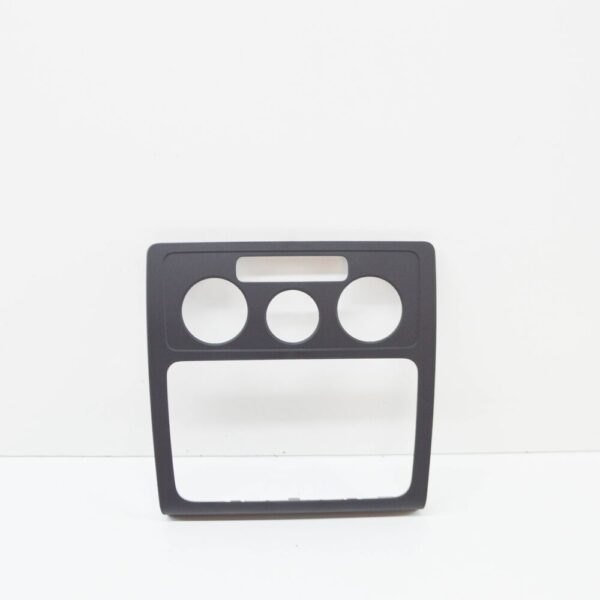 2K0858061A - VOLKSWAGEN CADDY 2K MK3 Dashboard Center Bezel 2K0858061A9B9 NEW