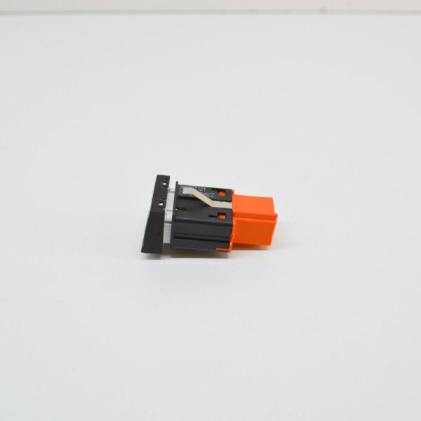 2K0927121WHS - NEW VW CADDY IV SA MK6 TYRE PRESSURE WARNING PUSHBUTTON 2K0927121WHS ORIGINAL