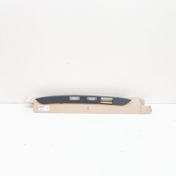 2K5827574S9B9 - NEW VW CADDY 2K REAR BACK DOOR GRIP MOLDING 2K5827574S9B9