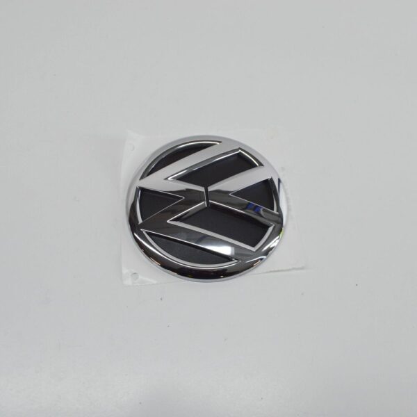 2K5853630ULM - NEW VW CADDY III FURGON 2K MK3 REAR BOOTLID BADGE 2K5853630ULM ORIGINAL
