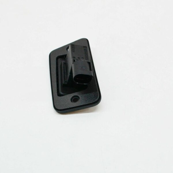 2K5907497 - NEW VW CADDY 2K MK3 LEFT SLIDING DOOR CONTACT PLATE 2K5907497