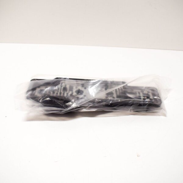2K5945257A - NEW VOLKSWAGEN CADDY MK3 2K REAR LEFT TAIL LIGHT BULB BRACKET 2K5945257A