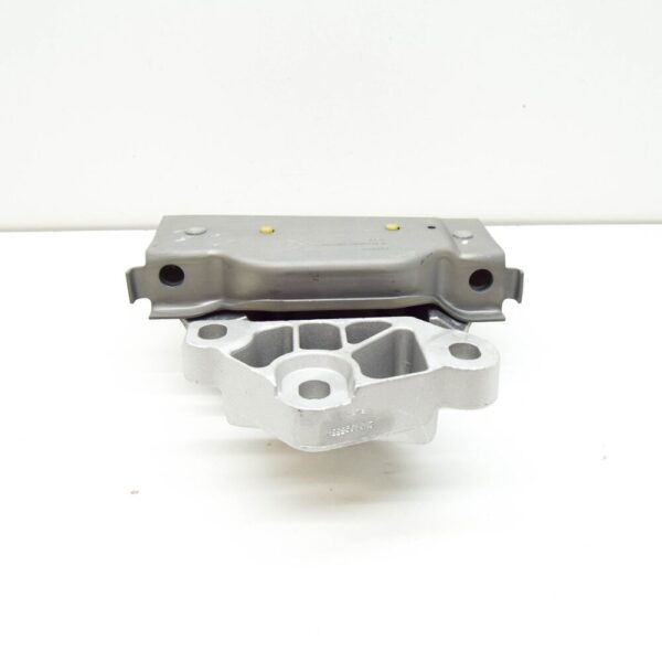 2N0199555K - NEW VOLKSWAGEN CRAFTER MK2 SZ LEFT GEARBOX MOUNTING 2N0199555K ORIGINAL