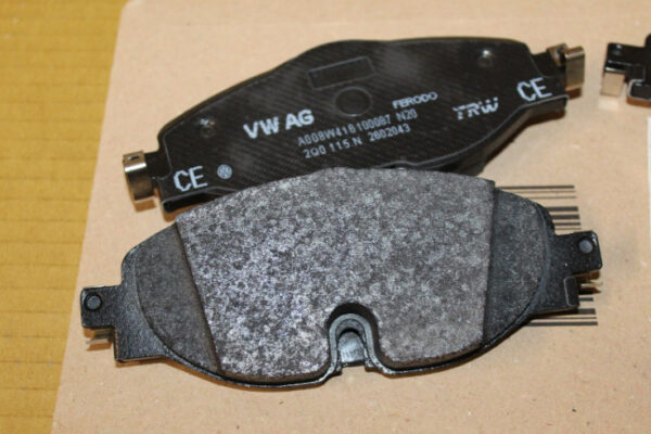 2Q0698151K - New VW Polo AW MK6 Front Brake Pads 2Q0698151K Genuine