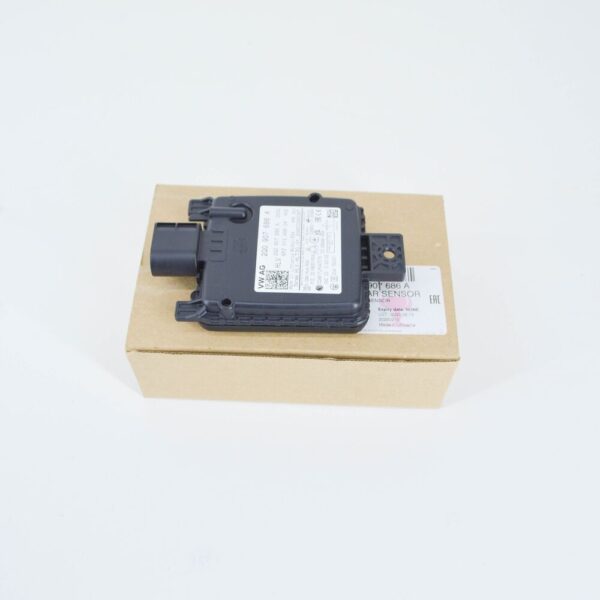 2Q0907686A - NEW VW T-ROC A11 REAR RIGHT BLIND SPOT DETECTION CONTROL UNIT 2Q0907686A