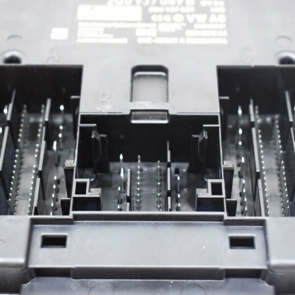 2Q0937089B - NEW VOLKSWAGEN POLO VAN AW BODY COMFORT CONTROL ECU UNIT 2Q0937089B ORIGINAL