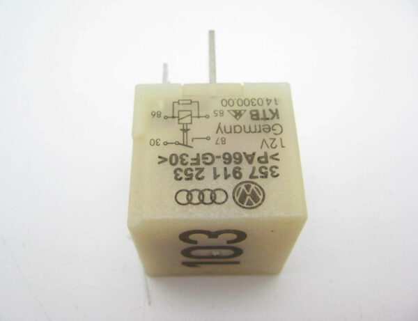 357911253 - NEW VW GOLF PLUS 5M INCANDESCENT RELAY 357911253 ORIGINAL