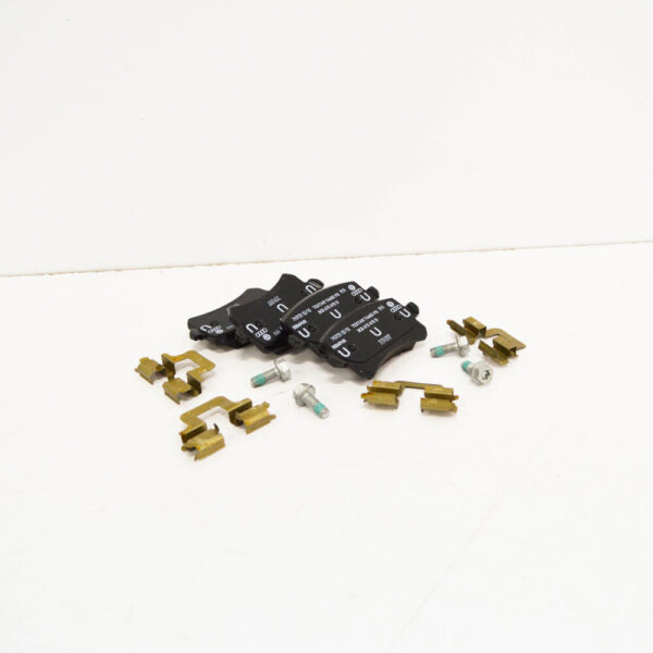 3AA698451A - NEW VW CC REAR BRAKE PADS REPAIR KIT 3AA698451A GENUINE