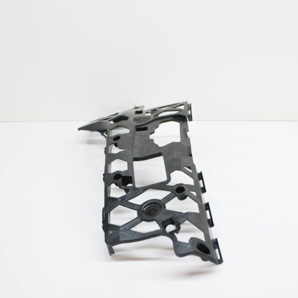 3AA807178B - NEW VW PASSAT B7 FRONT RIGHT BUMPER GUIDE PIECE R-LINE 3AA807178B ORIGINAL