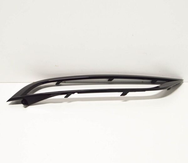 3AA853212B041 - VW Passat B7 R-Line Front Bumper Right Trim 3AA853212B041 NEW GENUINE
