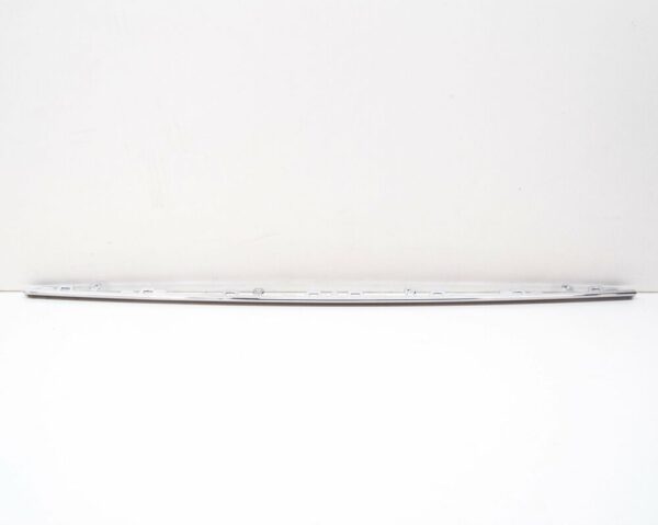 3AA8537652ZZ - NEW VW PASSAT B7 R-LINE FRONT LOWER CENTRE GRILLE TRIM 3AA8537652ZZ