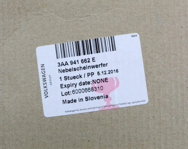 3AA941662E - NEW VOLKSWAGEN PASSAT B7 FRONT RIGHT DAY DRIVING LIGHT 3AA941662E ORIGINAL