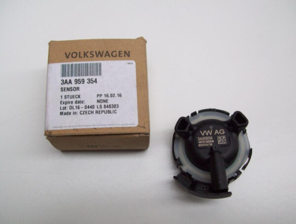 3AA959354 - NEW VW PASSAT B7 36 FRONT RIGHT CRASH SENSOR 3AA959354 ORIGINAL