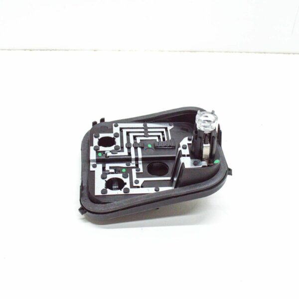 3AE945257 - NEW VOLKSWAGEN PASSAT B7 REAR LEFT TAILLIGHT BULB HOLDER 3AE945257 2013