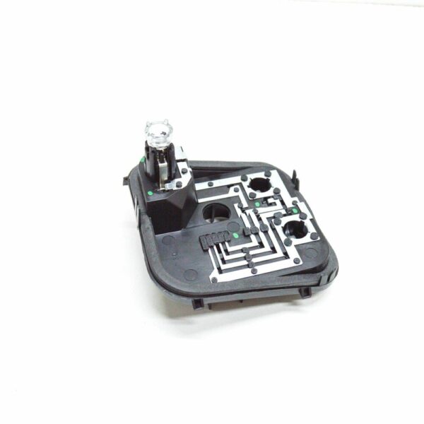 3AE945257 - NEW VOLKSWAGEN PASSAT B7 REAR LEFT TAILLIGHT BULB HOLDER 3AE945257 2013