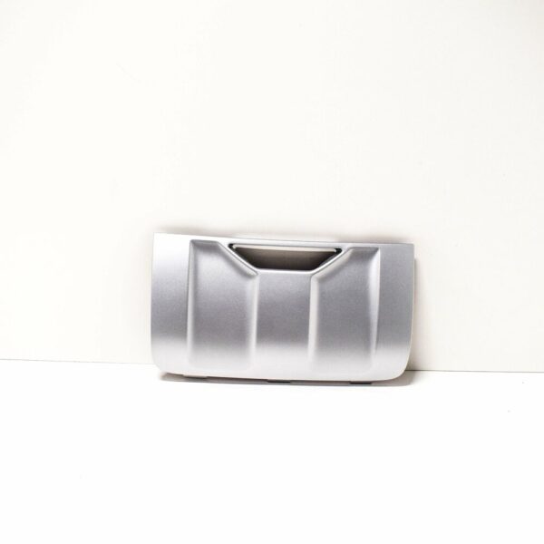 3AF807397U34 - NEW VOLKSWAGEN PASSAT B7 REAR BUMPER TOWING HITCH COVER 3AF807397U34