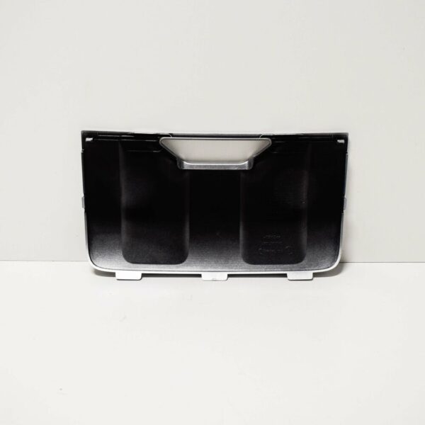 3AF807397U34 - NEW VOLKSWAGEN PASSAT B7 REAR BUMPER TOWING HITCH COVER 3AF807397U34
