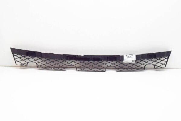 3AF807863C - NEW VOLKSWAGEN PASSAT B7 REAR BUMPER MIDDLE BRACKET MOUNT 3AF807863C ORIGINAL