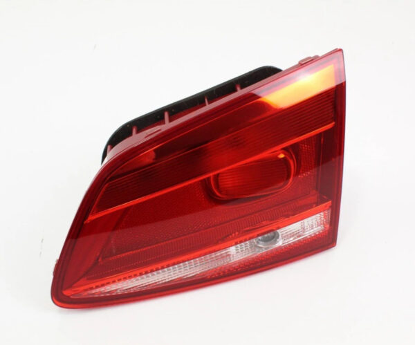 3AF945094Q - NEW VW PASSAT B7 362 REAR RIGHT INSIDE TAIL LIGHT 3AF945094Q ORIGINAL