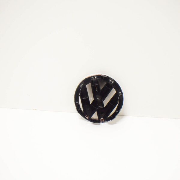 3B0853601CULM - VW Caddy Mk3 new original badge for the radiator grille 3B0853601CULM 2011