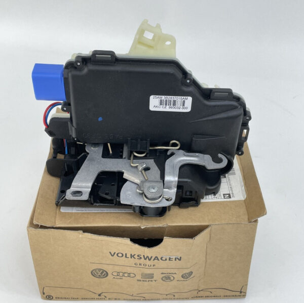3B2837015AM - NEW VW TRANSPORTER V T5 7H MK5 FRONT LEFT DOOR LOCK 3B2837015AM ORIGINAL