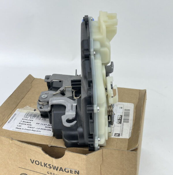 3B2837015AM - NEW VW TRANSPORTER V T5 7H MK5 FRONT LEFT DOOR LOCK 3B2837015AM ORIGINAL