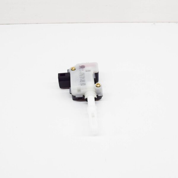 3B5827061C - Volkswagen TOUAREG 7L Rear Lid Lock Servomotor 3B5827061C NEW