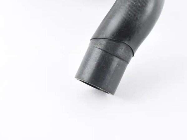 3C0121049J - NEW VW PASSAT B6 3C RADIATOR COOLANT HOSE 3C0121049J