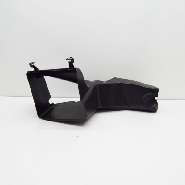 3C0121333 - Volkswagen Passat B6 radiator mount air routing 3C0121333 new