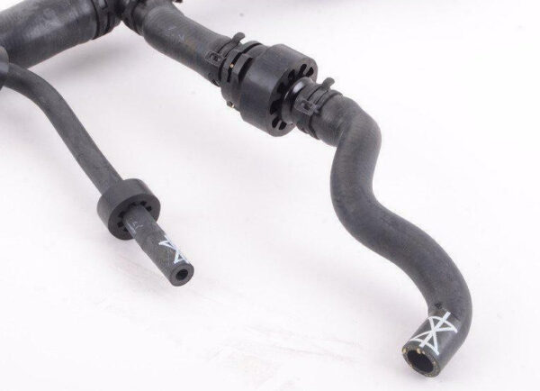 3C0122101GG - NEW VOLKSWAGEN CC ENGINE RADIATOR UPPER COOLANT HOSE 3C0122101GG ORIGINAL