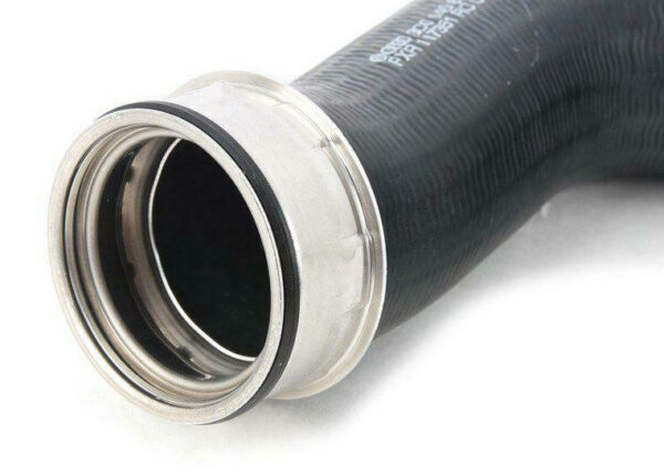 3C0145832Q - NEW VOLKSWAGEN PASSAT B6 CHARGE AIR COOLER CONNECTING HOSE 3C0145832Q