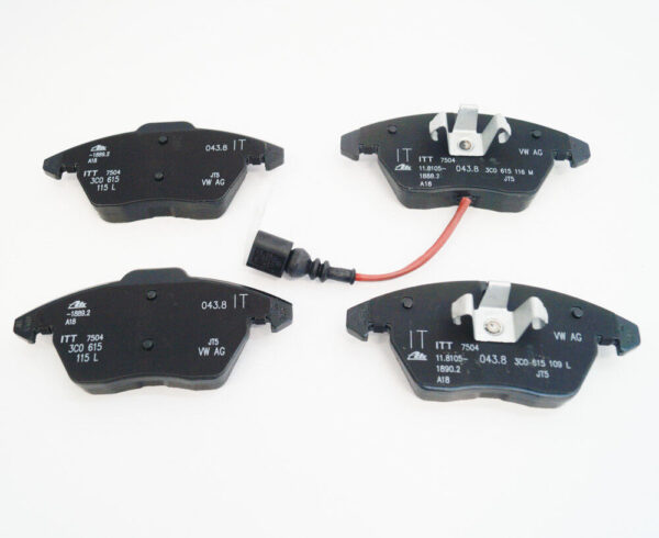 3C0698151J - NEW VOLKSWAGEN CC 358 BRAKE PAD SET KIT 3C0698151J GENUINE
