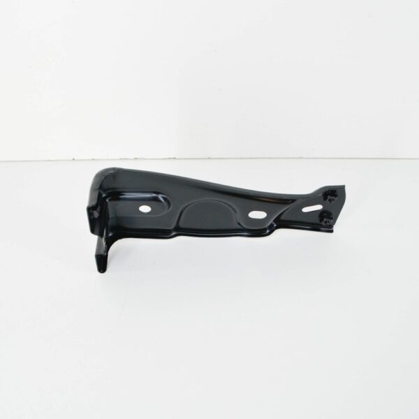 3C0821142 - NEW VOLKSWAGEN PASSAT B6 FRONT RIGHT WING FENDER BRACKET 3C0821142