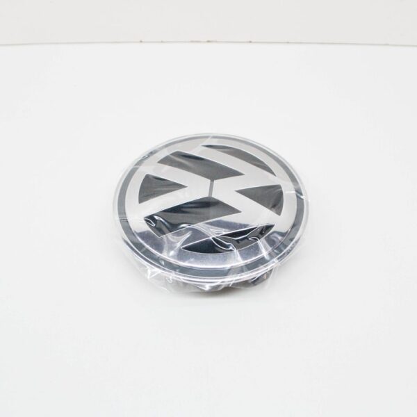 3C0853600AMQH - New Volkswagen JETTA A5 Front Emblem Badge 3C0853600AMQH