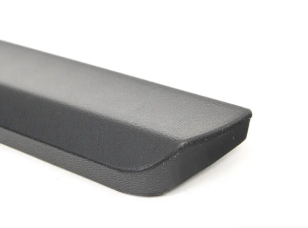 3C0854940A9B9 - NEW VOLKSWAGEN PASSAT B6 FRONT RIGHT DOOR LOWER MOLDING 3C0854940A9B9 ORIGINAL