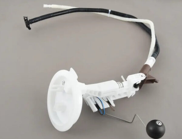 3C0919673B - NEW VOLKSWAGEN CC FUEL DISPLAY SUCTION JET PUMP WITH SENSOR 3C0919673B ORIGINAL