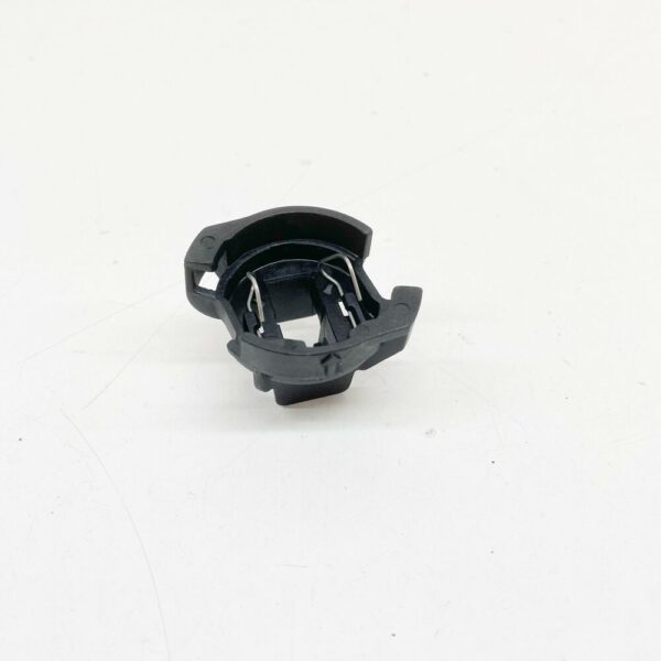 3C0941109 - NEW VW EOS 1F7, 1F8 HEADLIGHT BULB DIPPED BEAM RETAINING RING 3C0941109 ORIGINAL